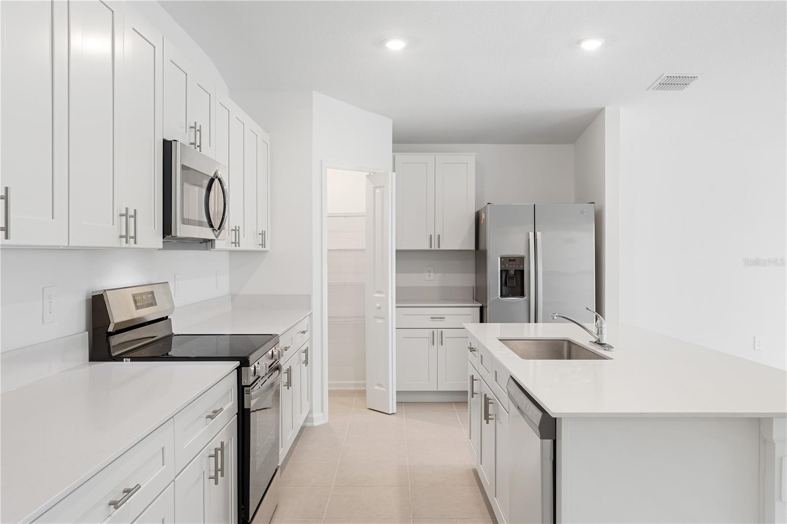 WESTVIEW - Residential Lease