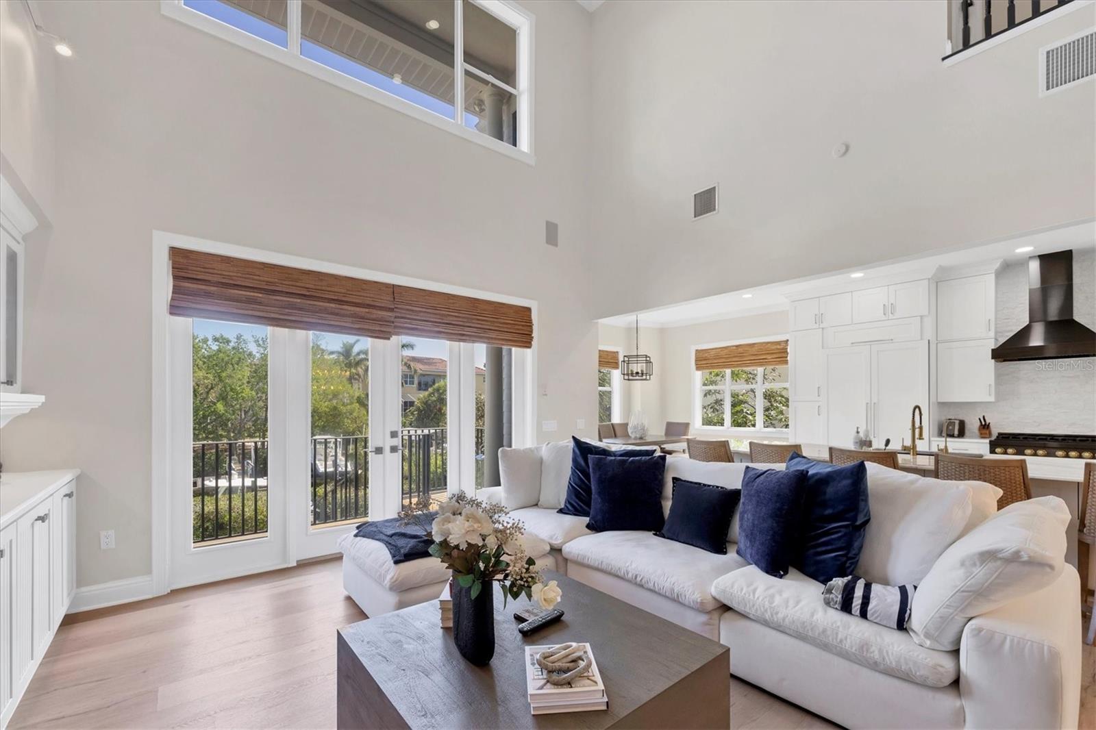 HAWKS HARBOR - Residential