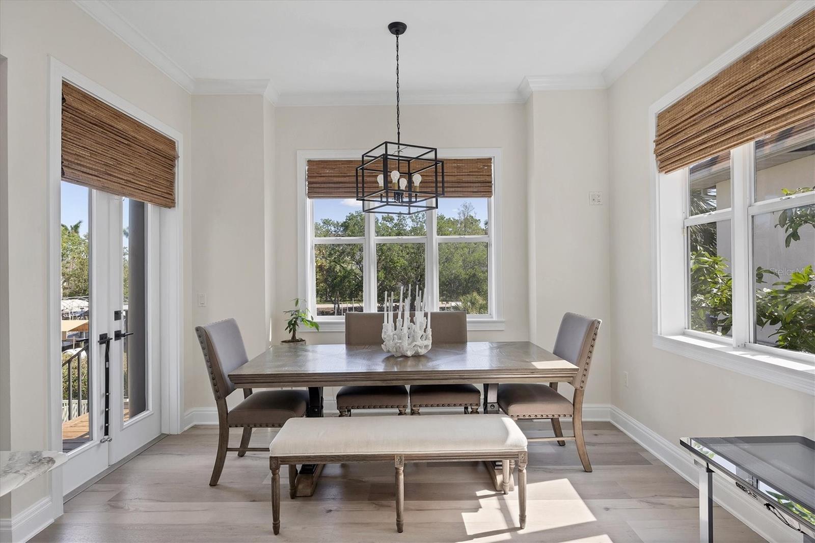 HAWKS HARBOR - Residential