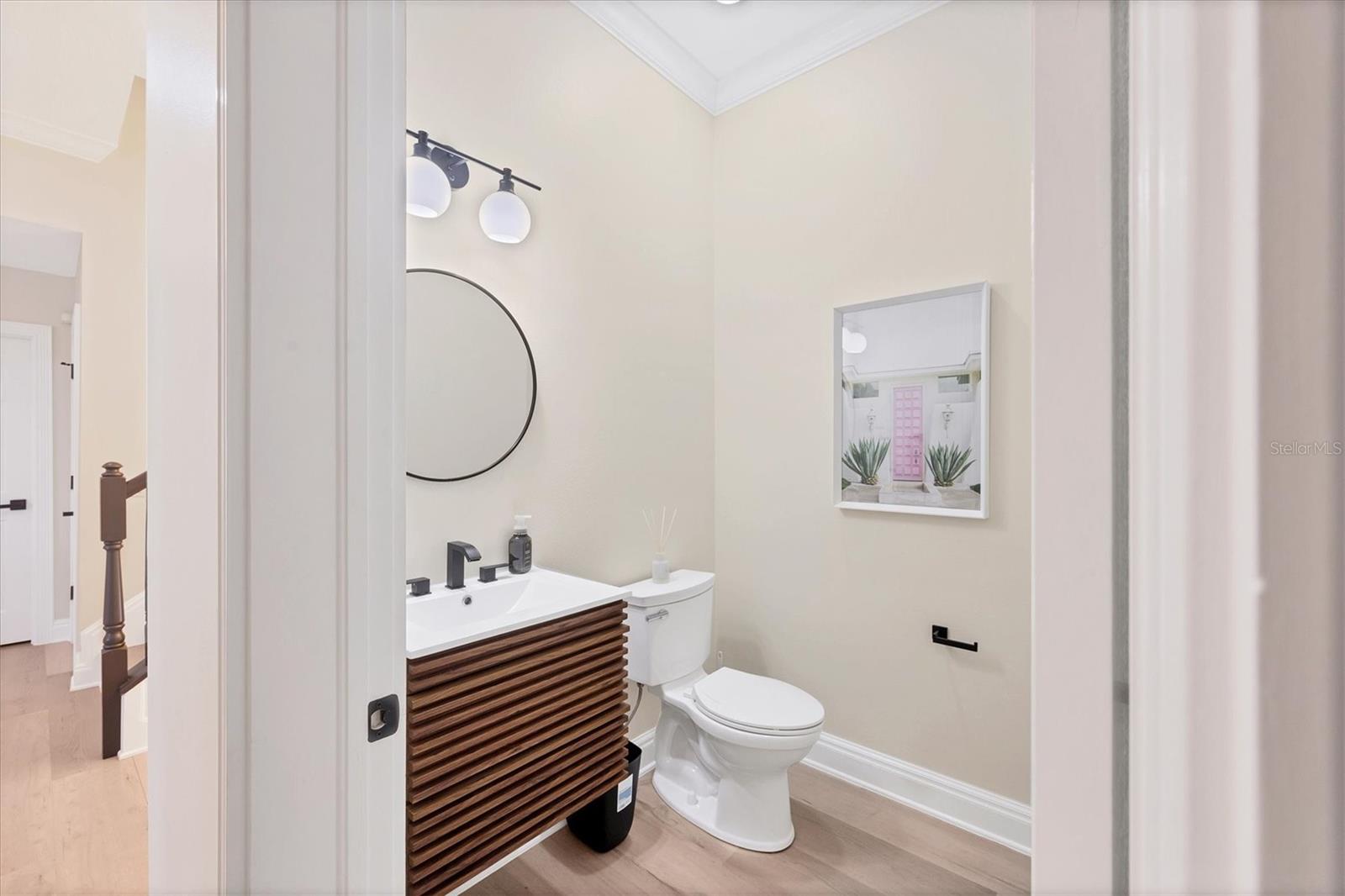 HAWKS HARBOR - Residential