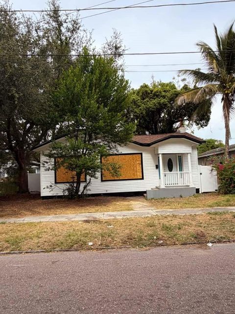 Photo of 1311 11th Avenue S, St Petersburg, FL 33705 (MLS # O6357903)