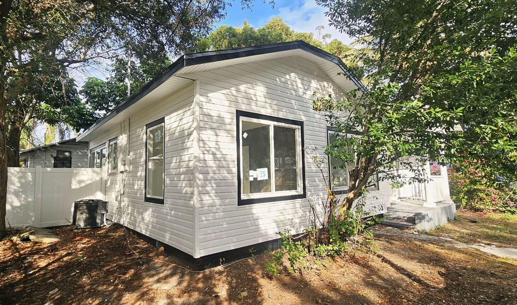 Photo of 1311 11th Avenue S, St Petersburg, FL 33705 (MLS # O6357903)