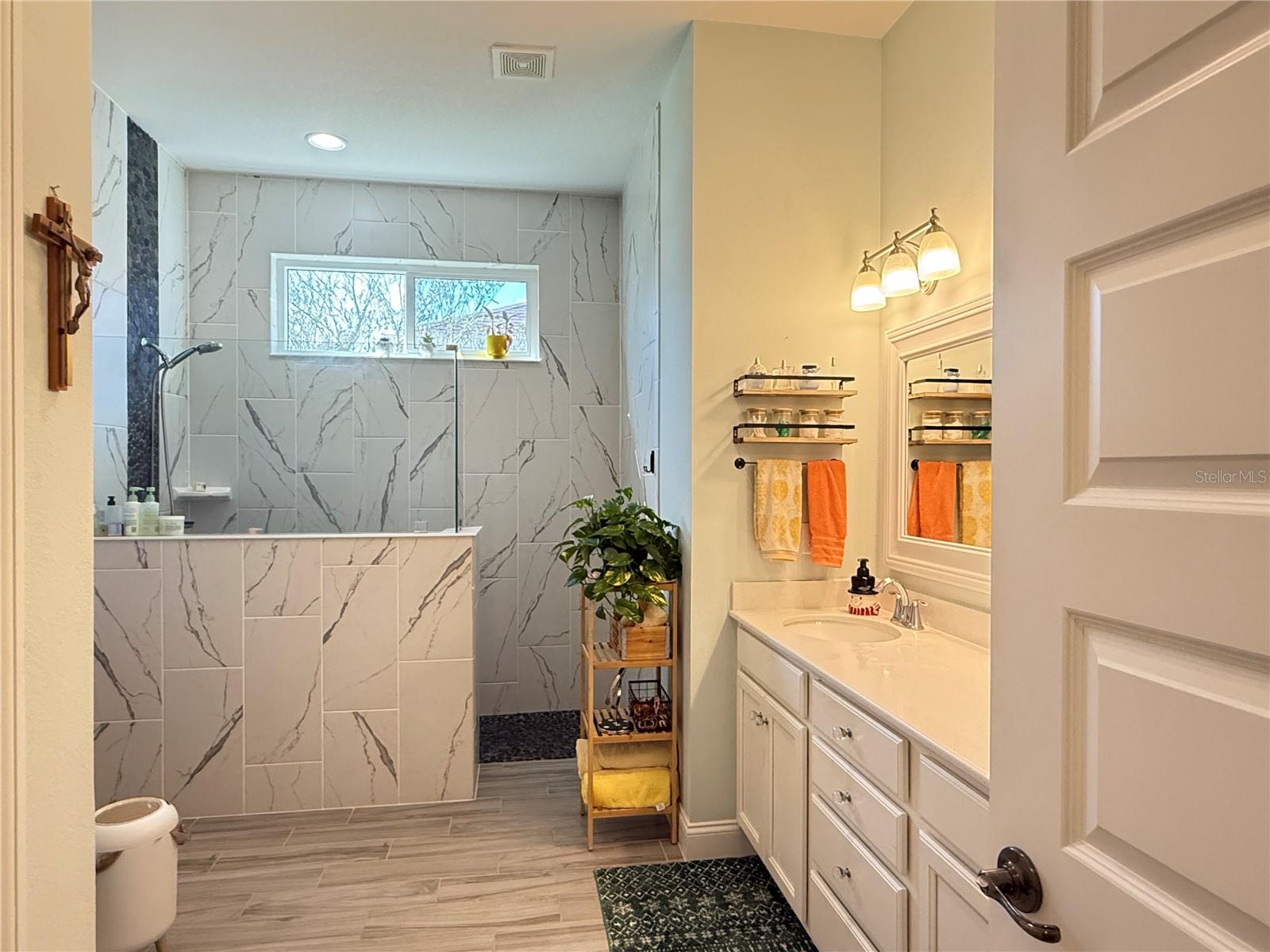 VERANO/VENETIAN BAY - Residential