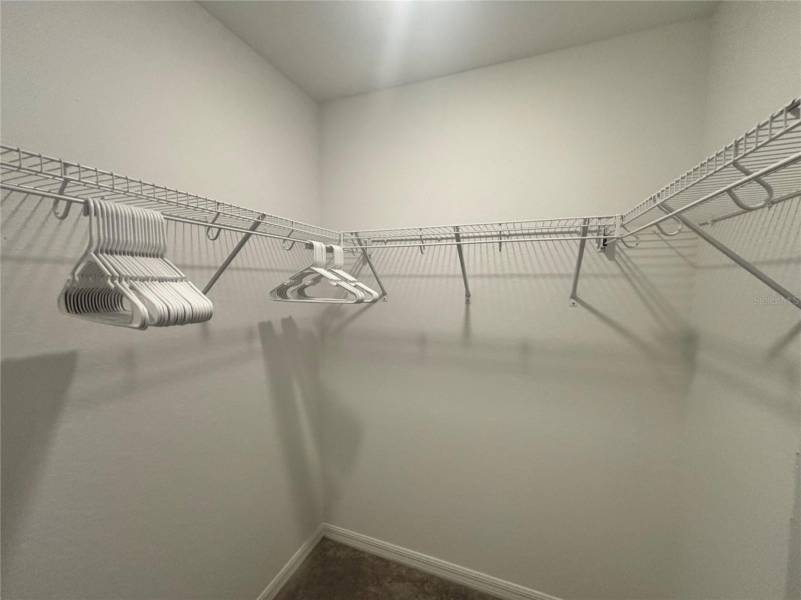 WELLEN GOLF & COUNTRY CLUB - Residential Lease