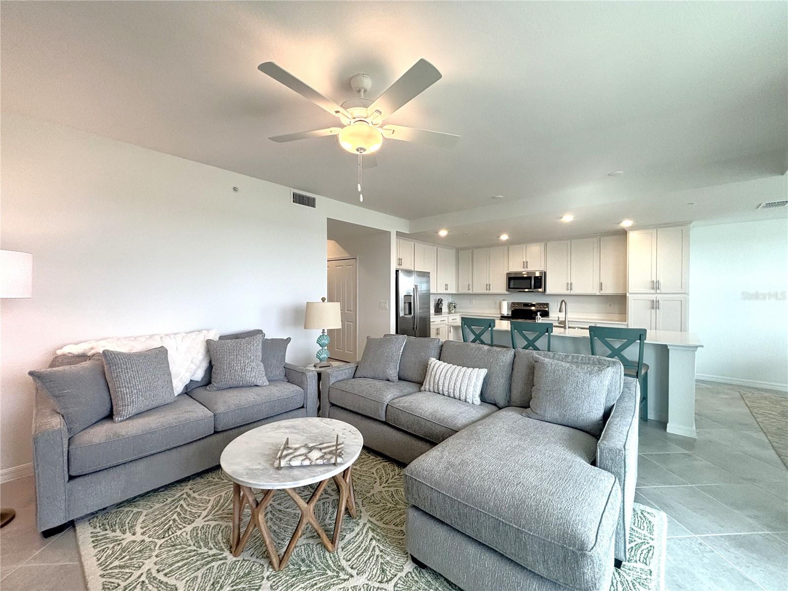 WELLEN GOLF & COUNTRY CLUB - Residential Lease