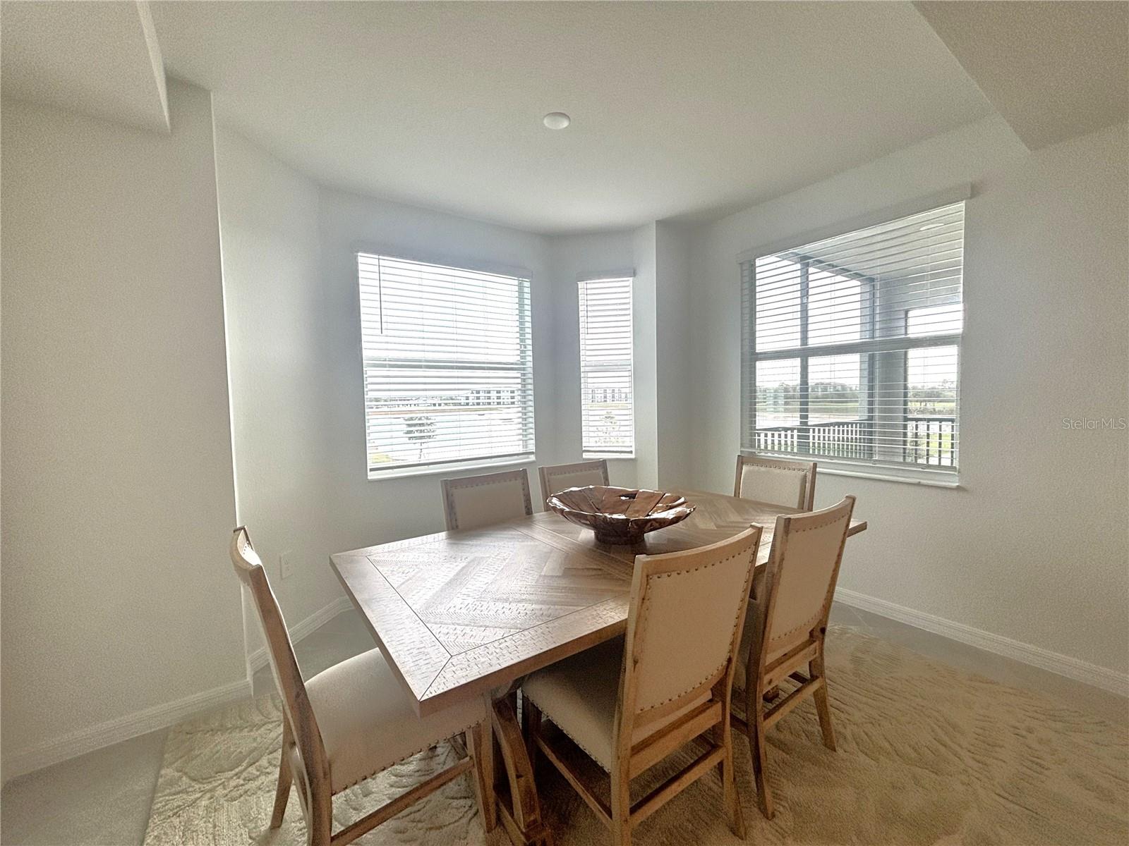 WELLEN GOLF & COUNTRY CLUB - Residential Lease