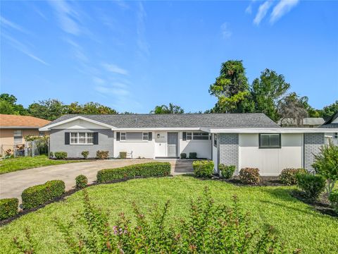 Photo of 1152 Martin L King Drive, Orlando, FL 32805 (MLS # O6334672) Photo of 1152 Martin L King Drive, Orlando, FL 32805 (MLS # O6334672)