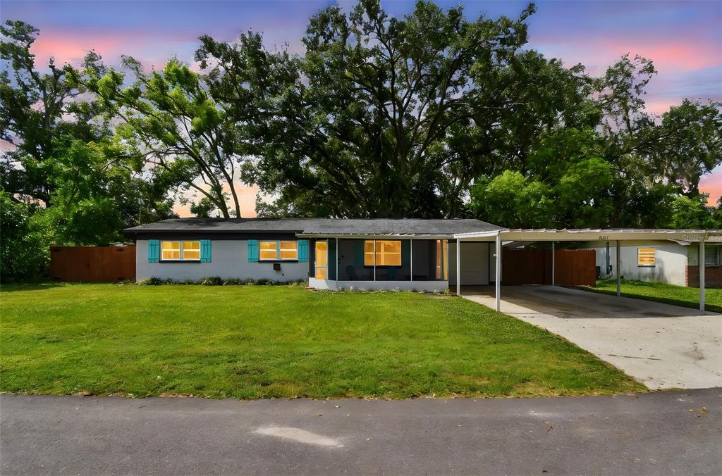 Photo of 1605 Sydney Road, Valrico, FL 33594 (MLS # TB8406910)