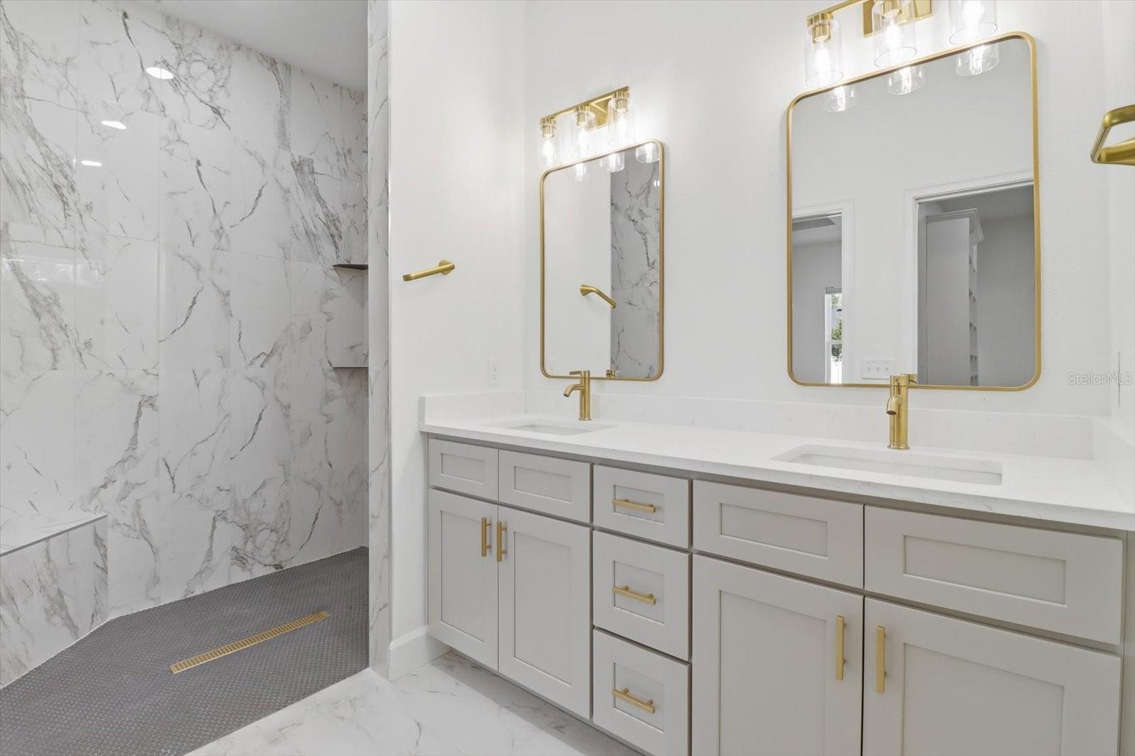 CITRUS SPGS UNIT 09 - Residential