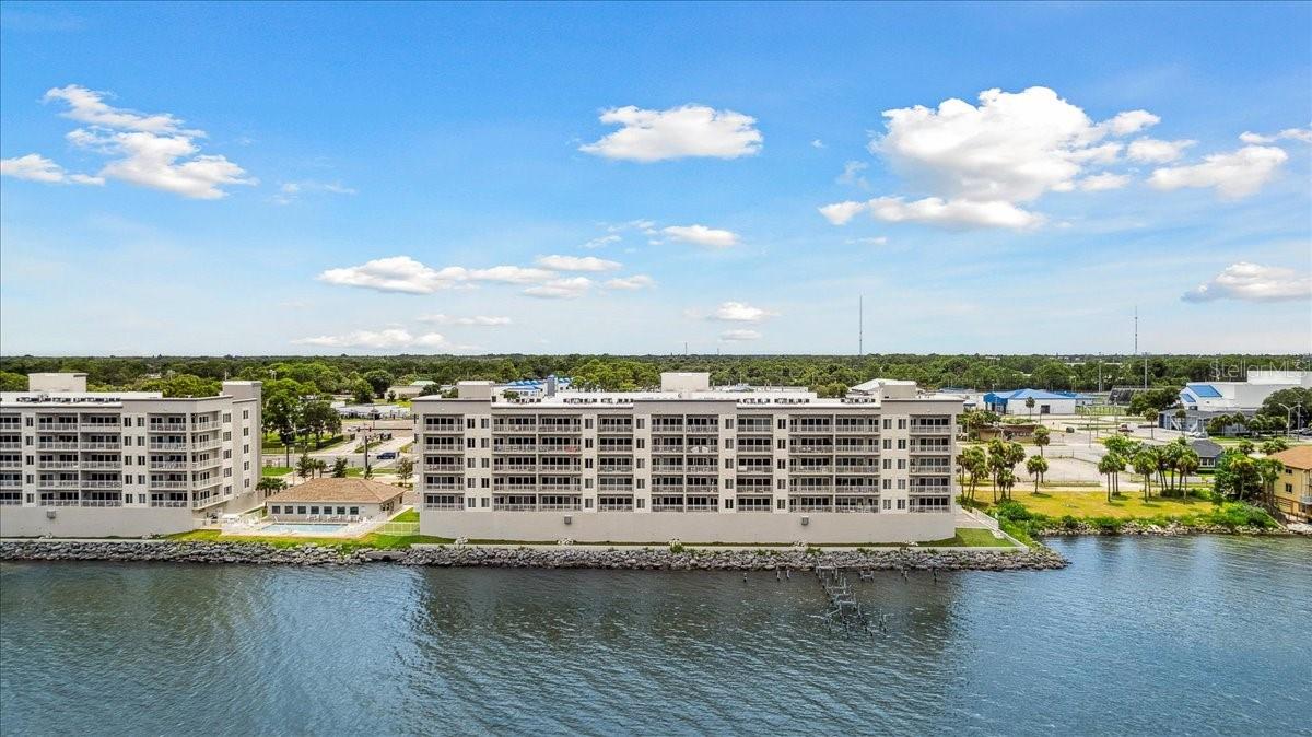 RIVER PALMS RIVER FRONT CONDOS - Residential