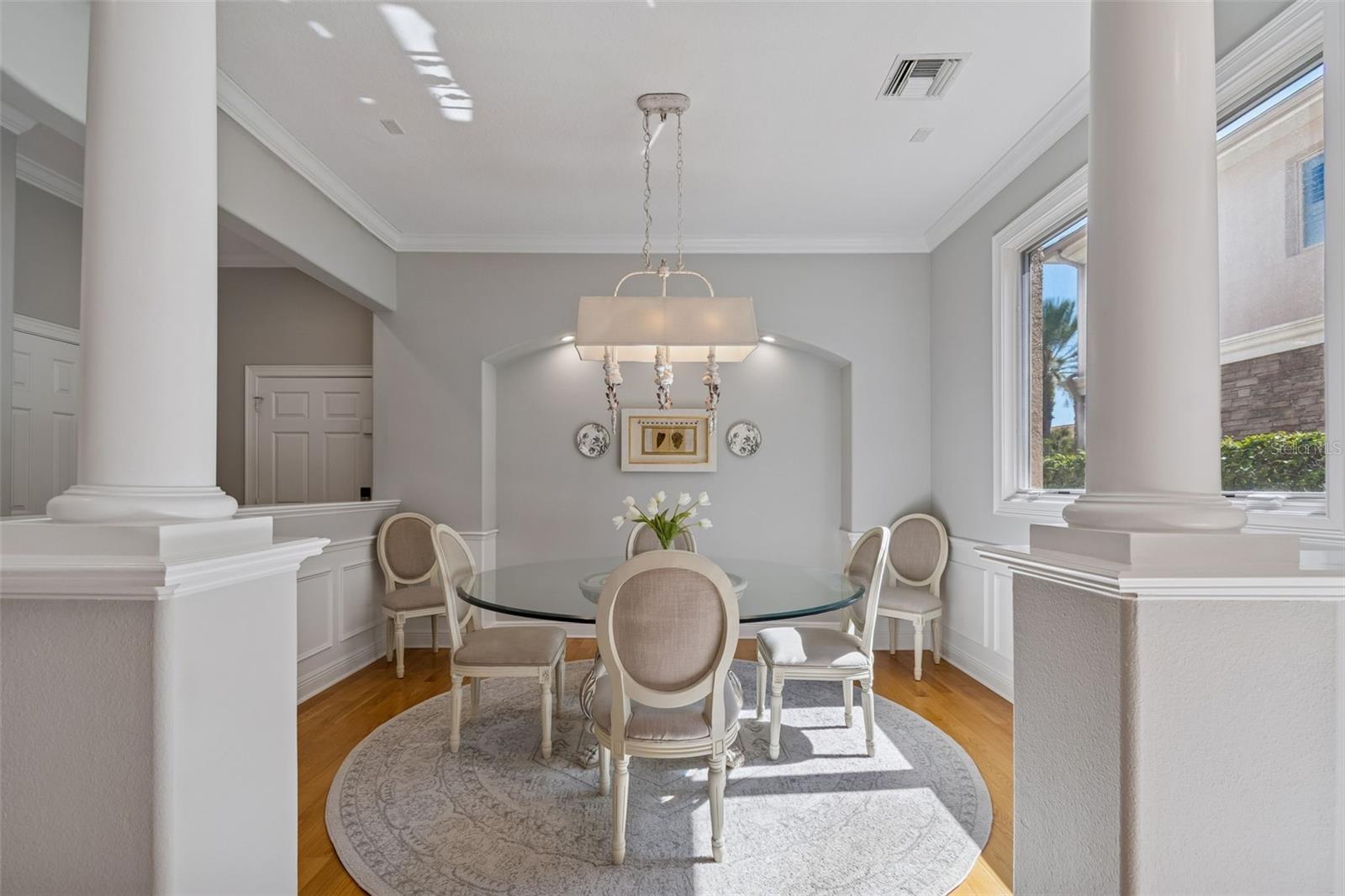 610 SAXONY BOULEVARD