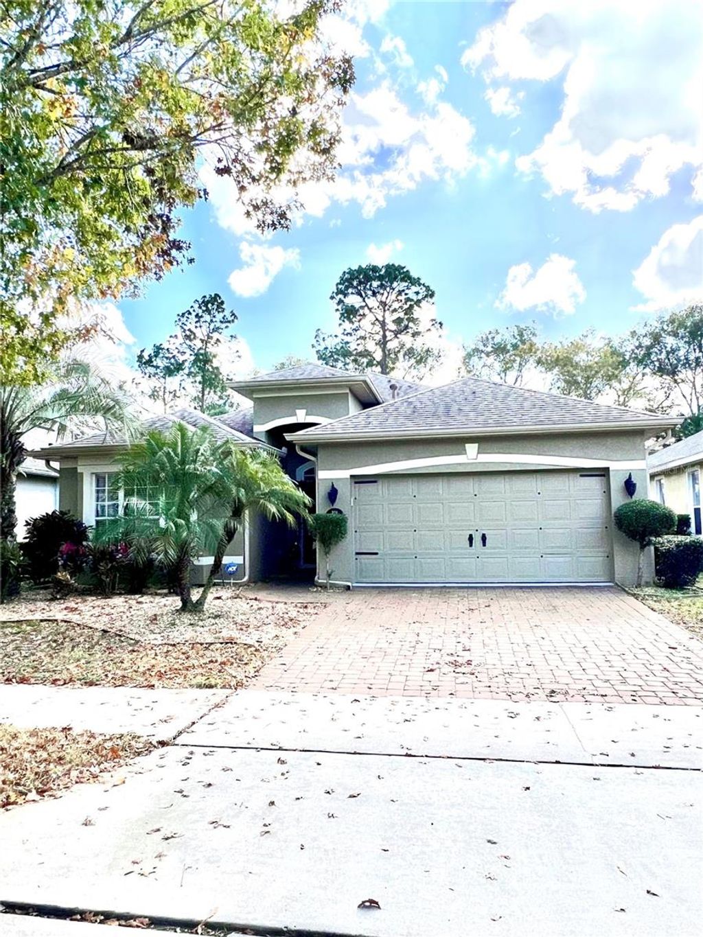 Photo of 221 Asterbrooke Drive, Deland, FL 32724 (MLS # V4946396)