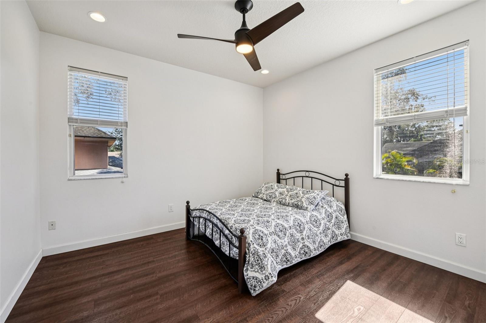 SAND LAKE POINT - Residential