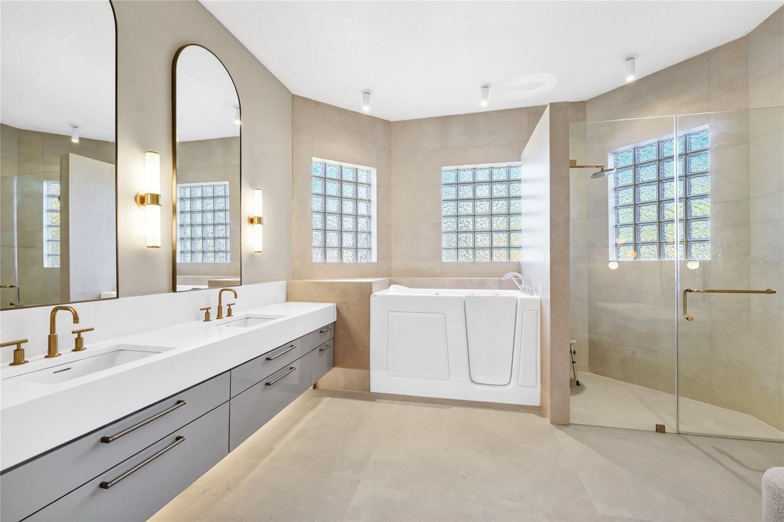 SOLIVITA PH 04A - Residential