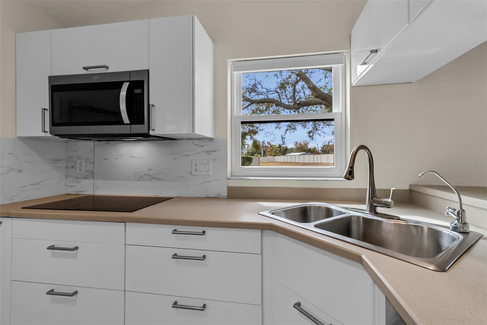 CURRY COVE - Residential