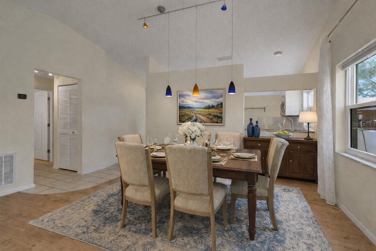 CURRY COVE - Residential