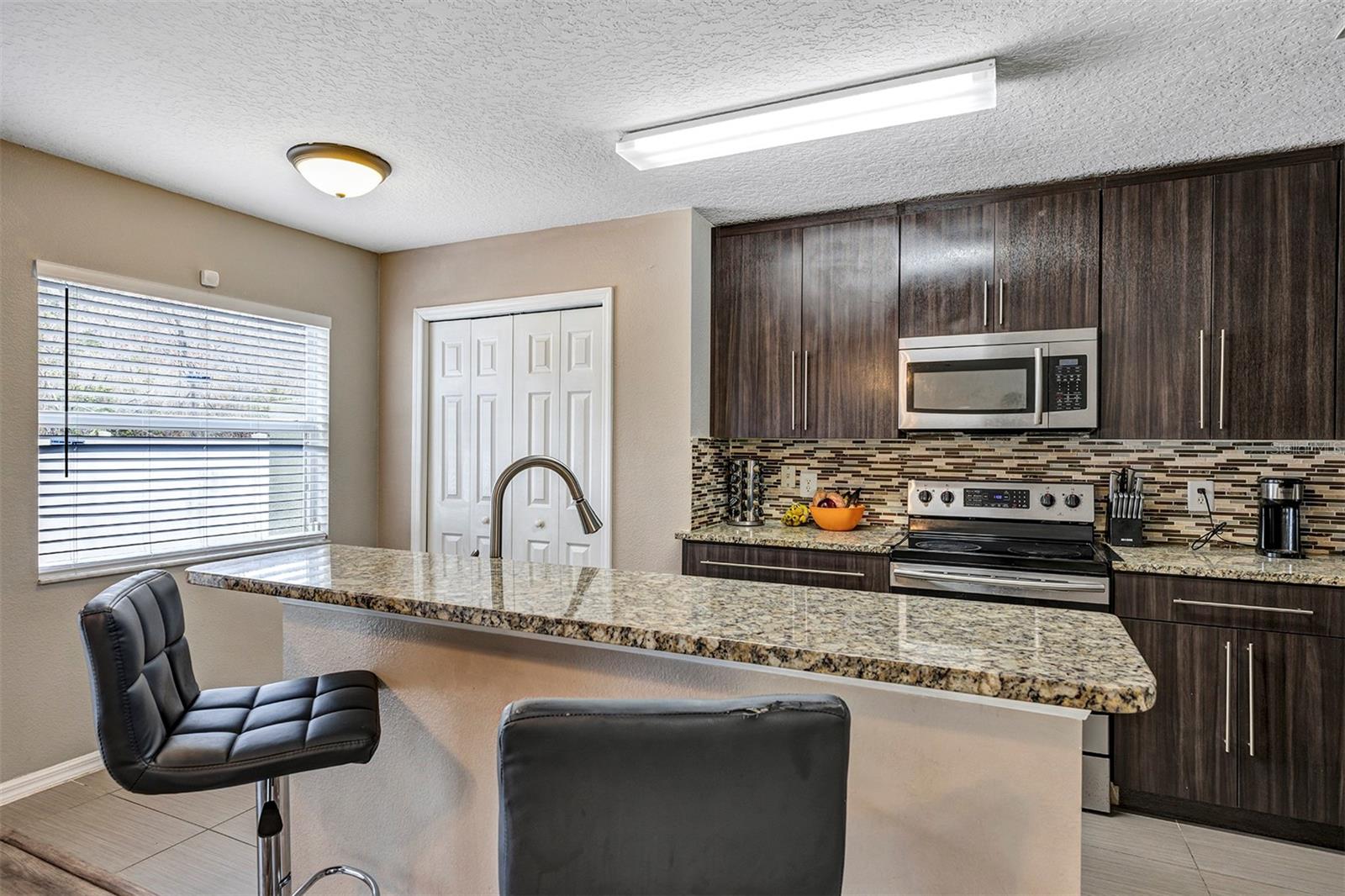 OAKCREST/SOUTHMEADOW PH I - Residential