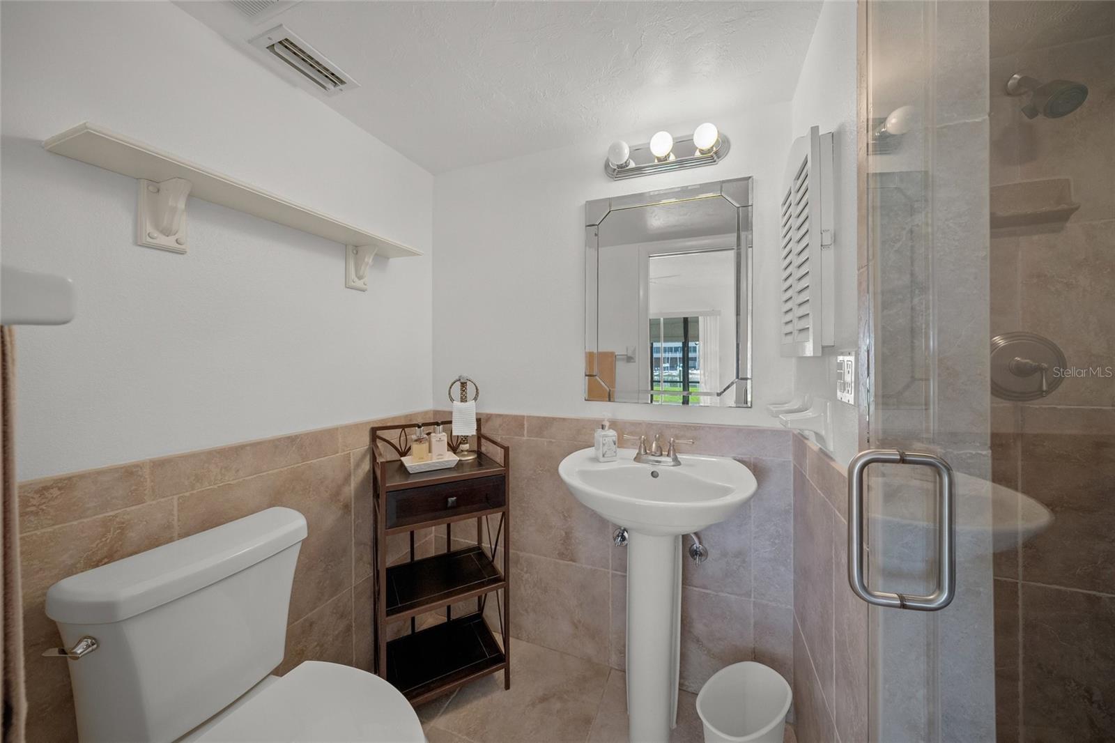 INLET APTS - Residential