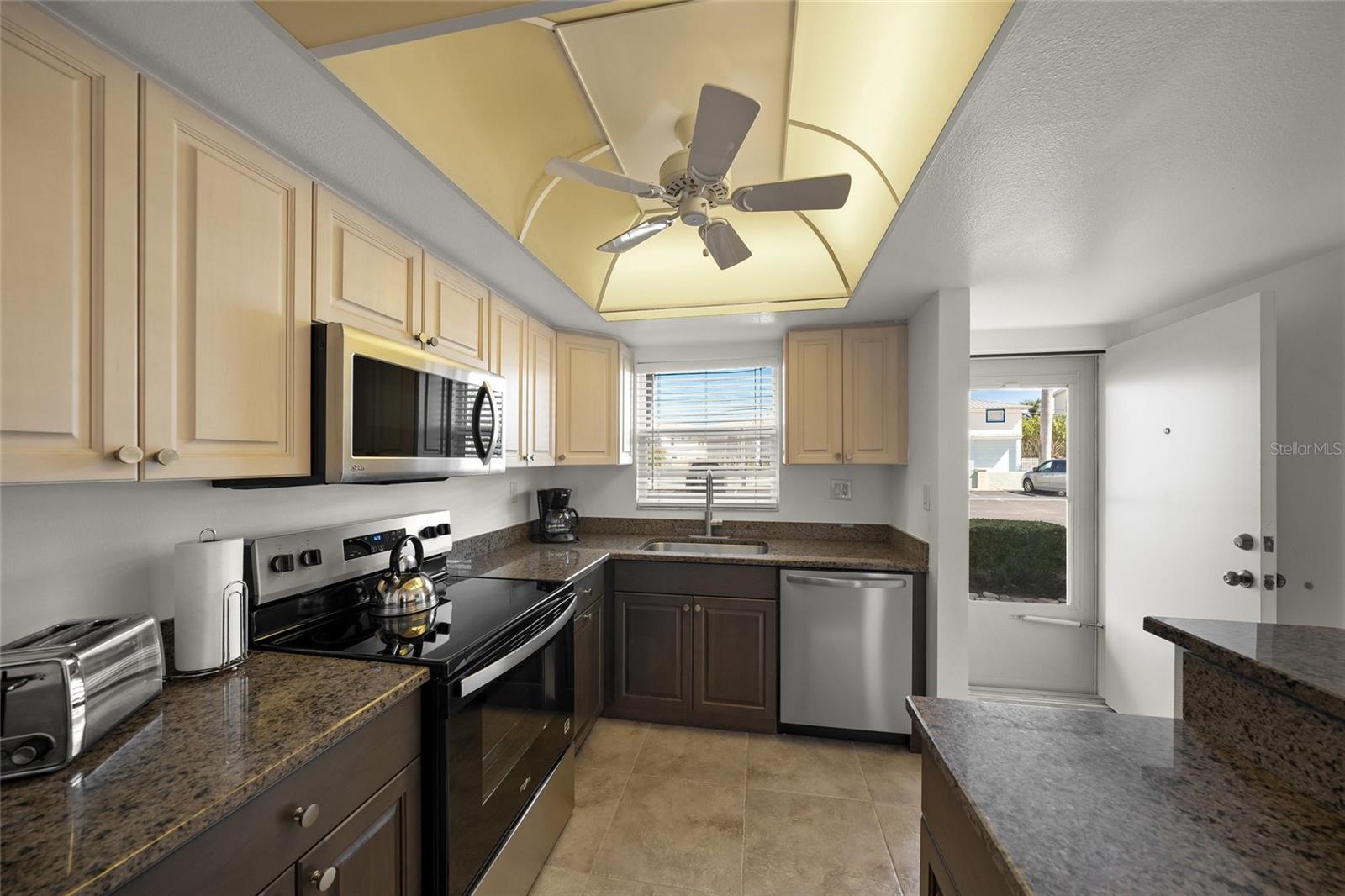 INLET APTS - Residential