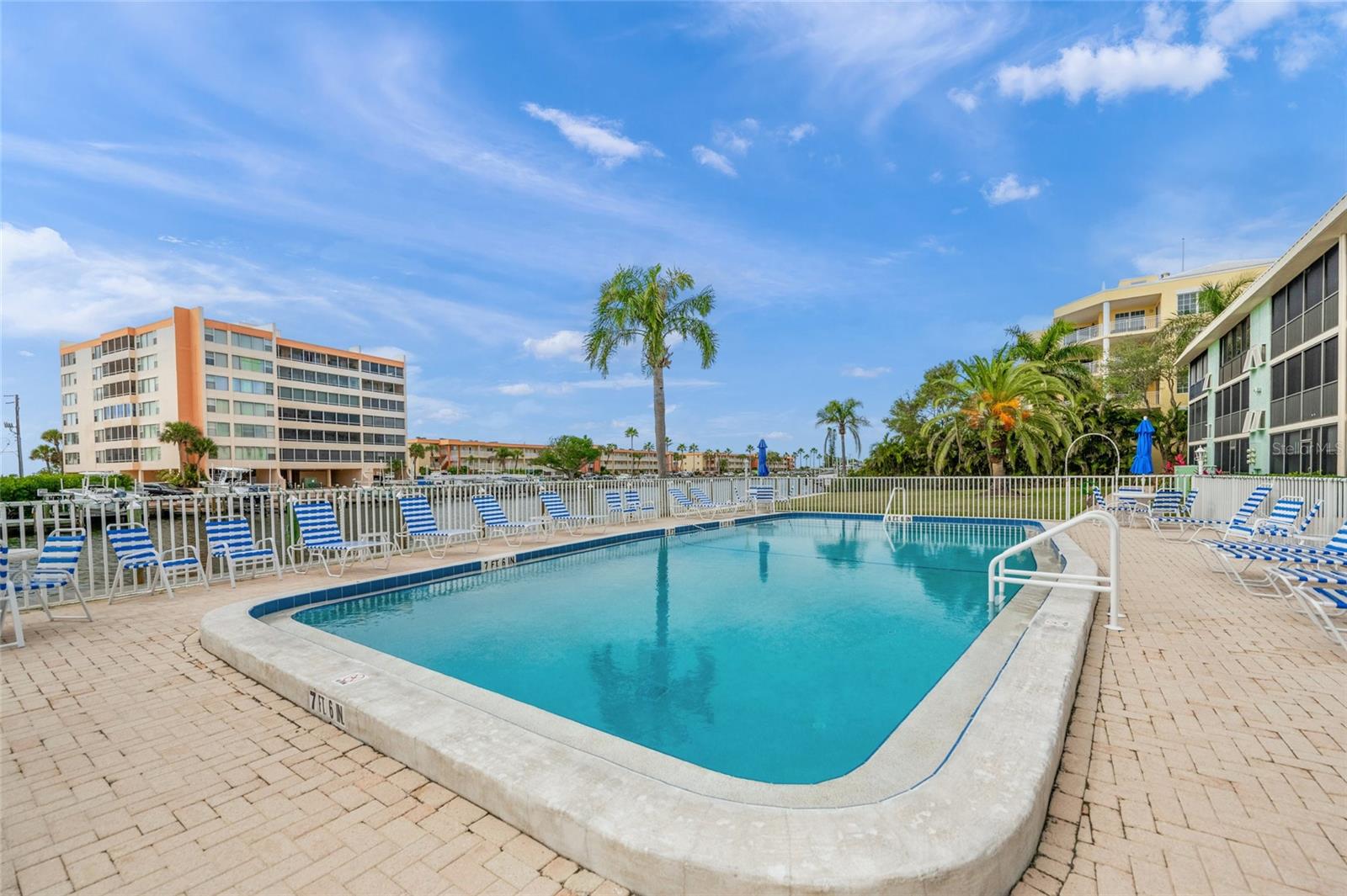 INLET APTS - Residential