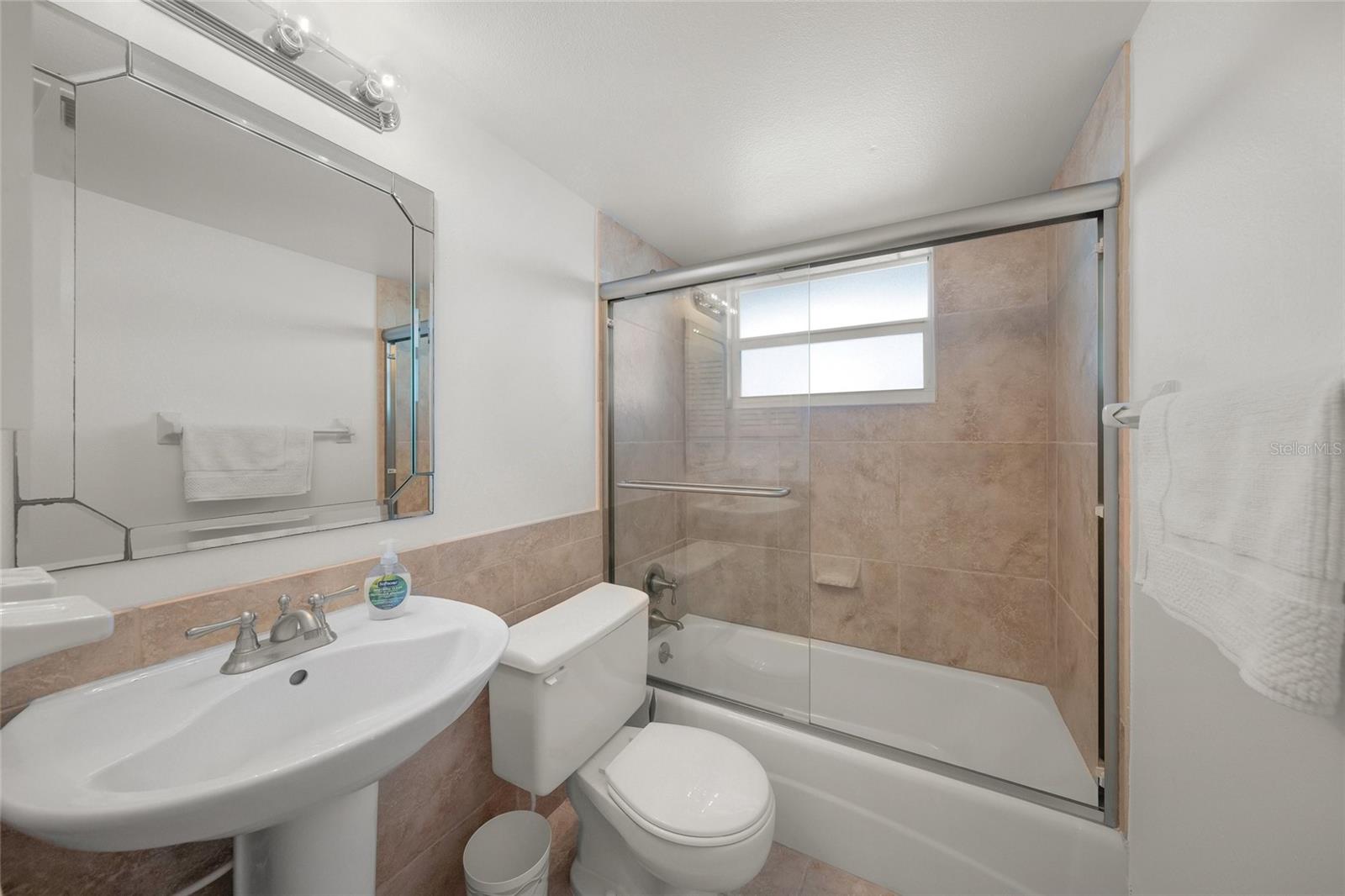 INLET APTS - Residential