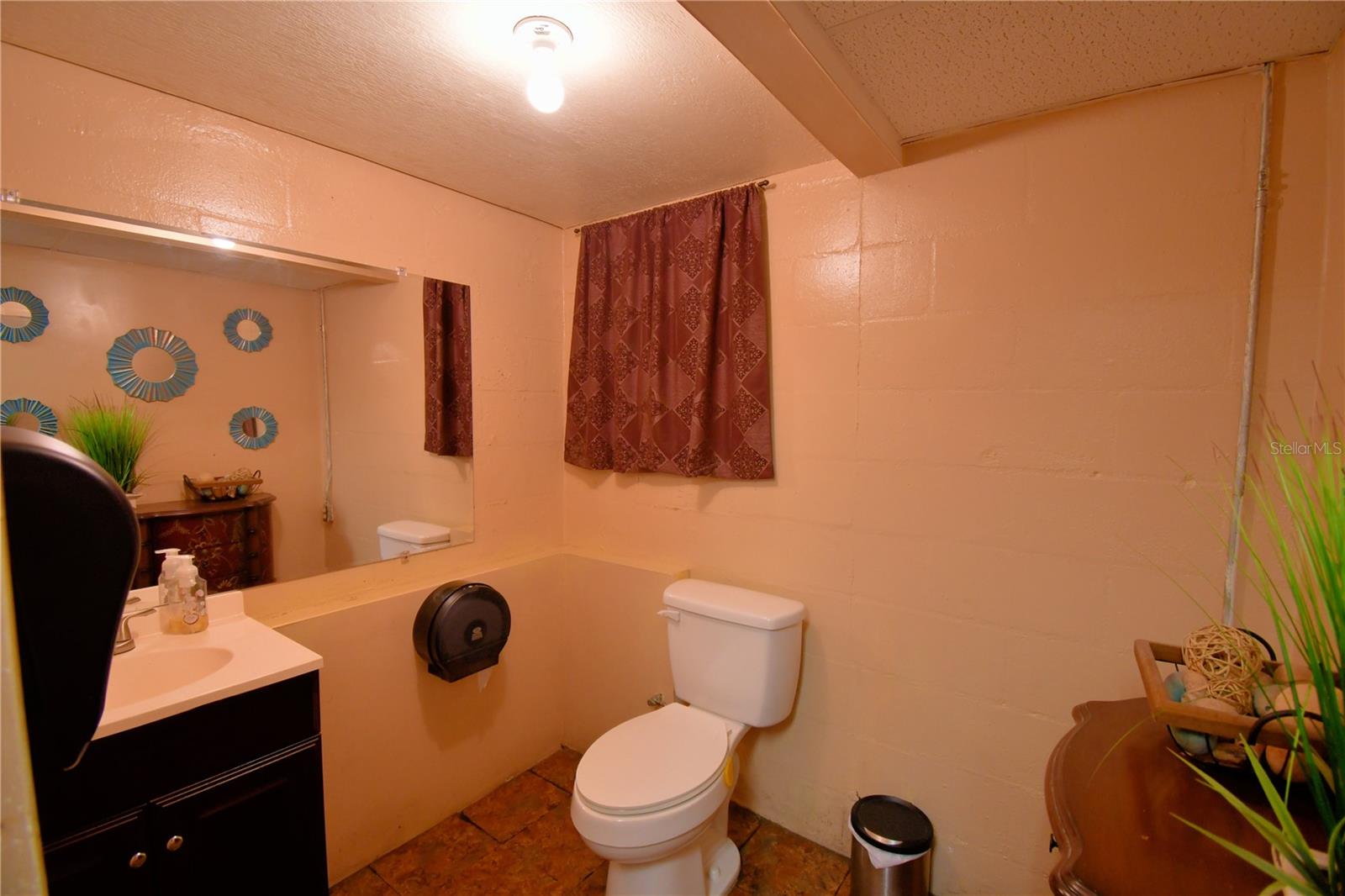 LAKE WALES - Commercial Sale