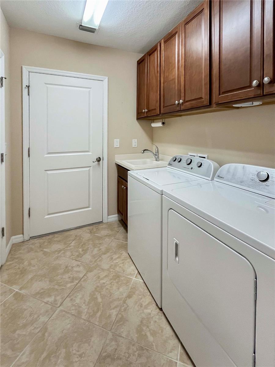 OAK RUN II AT SARASOTA NATIONA - Residential Lease