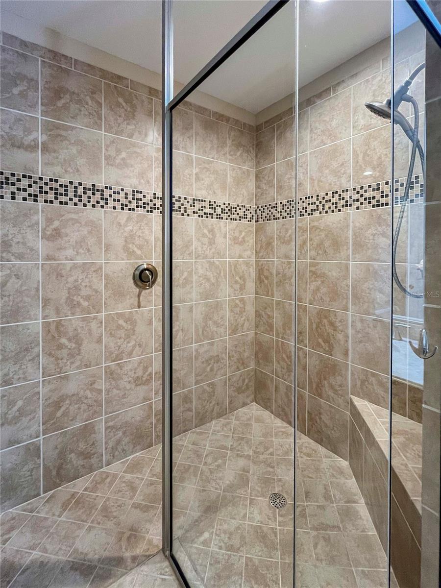 OAK RUN II AT SARASOTA NATIONA - Residential Lease