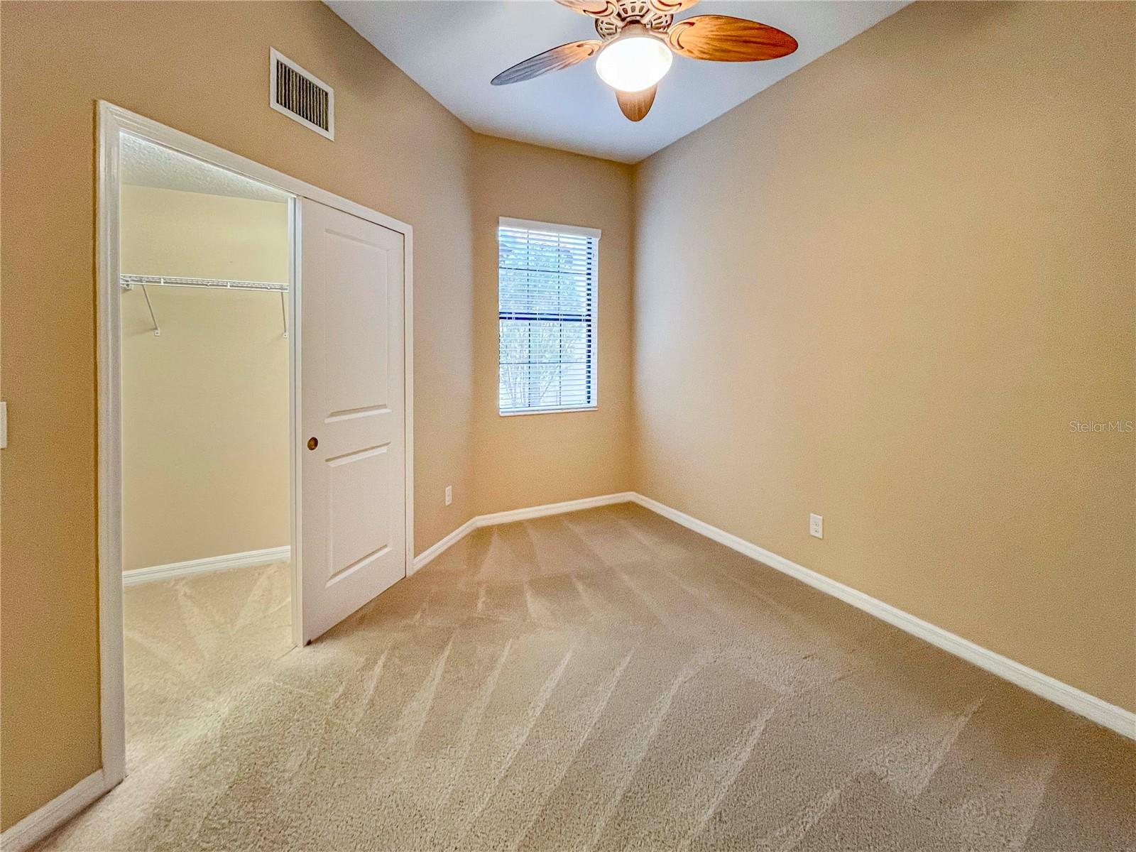 OAK RUN II AT SARASOTA NATIONA - Residential Lease