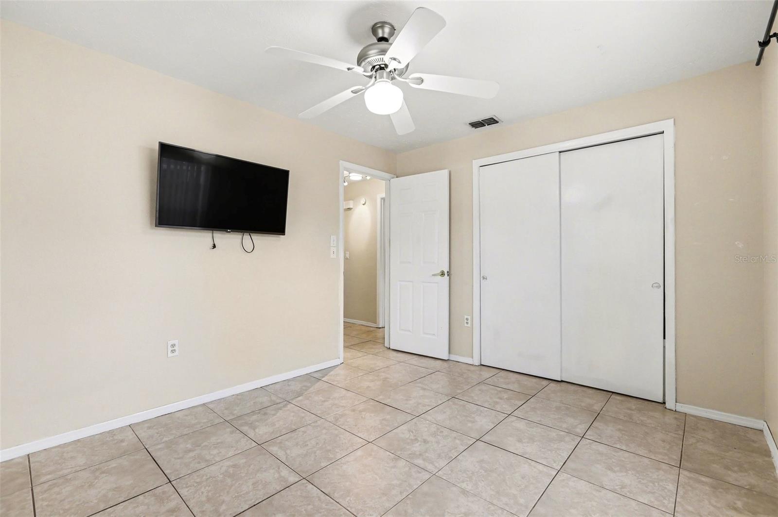 RIDGEWOOD ESTATES 20TH ADD - Residential