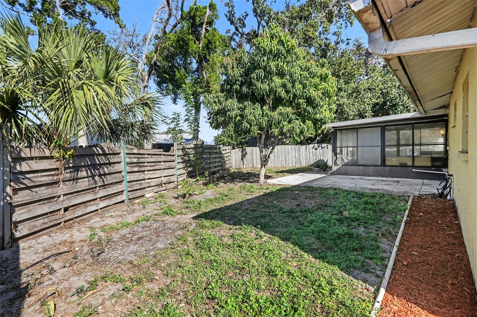 RIDGEWOOD ESTATES 20TH ADD - Residential