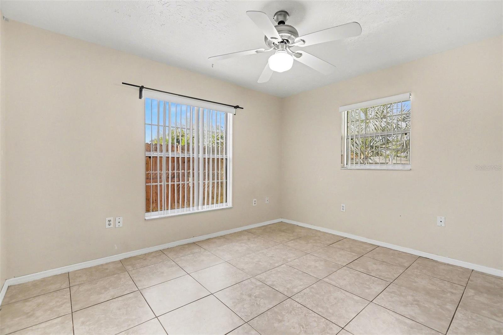 RIDGEWOOD ESTATES 20TH ADD - Residential