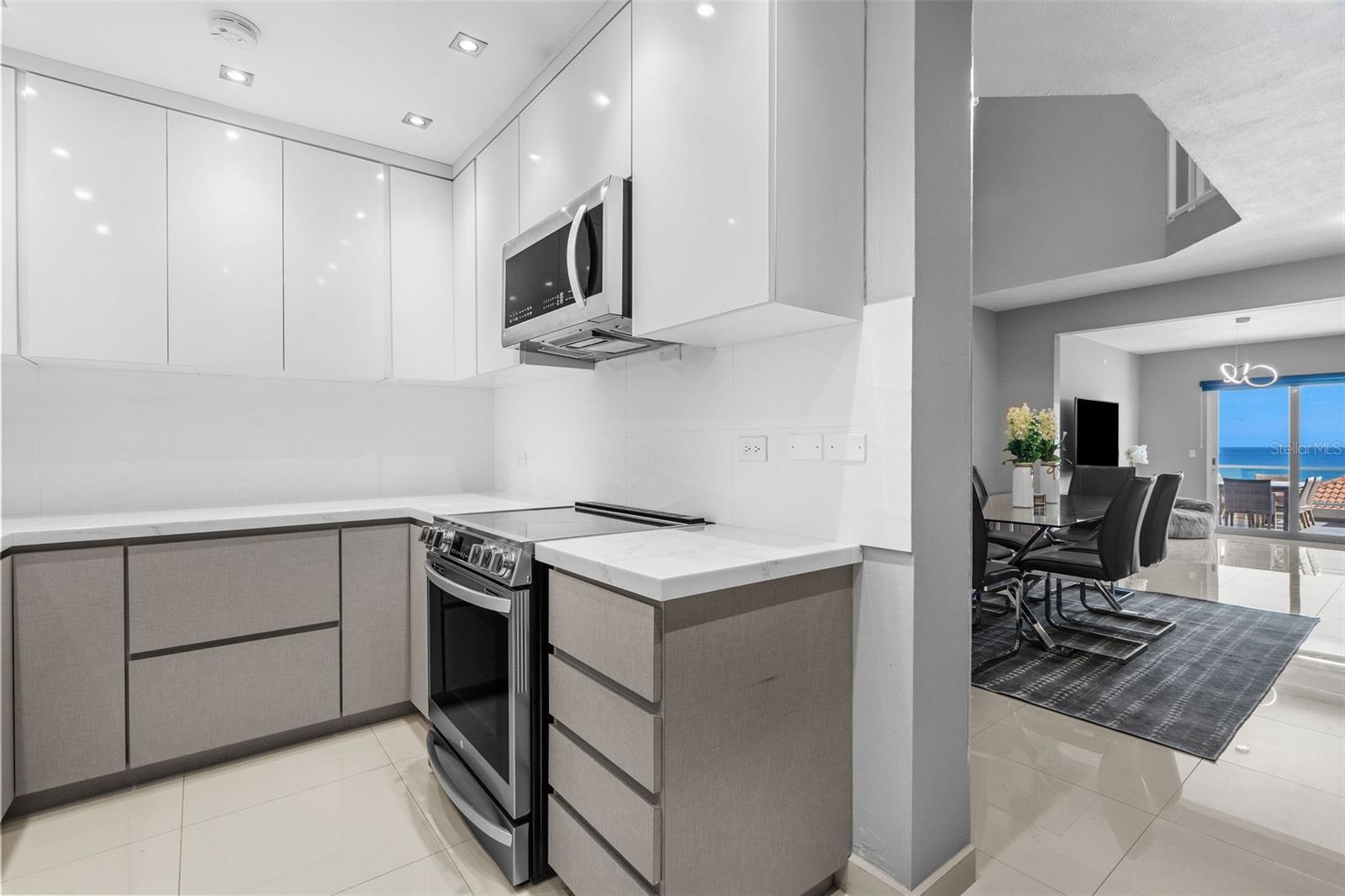 SHELL CASTLE CLUB - Residential