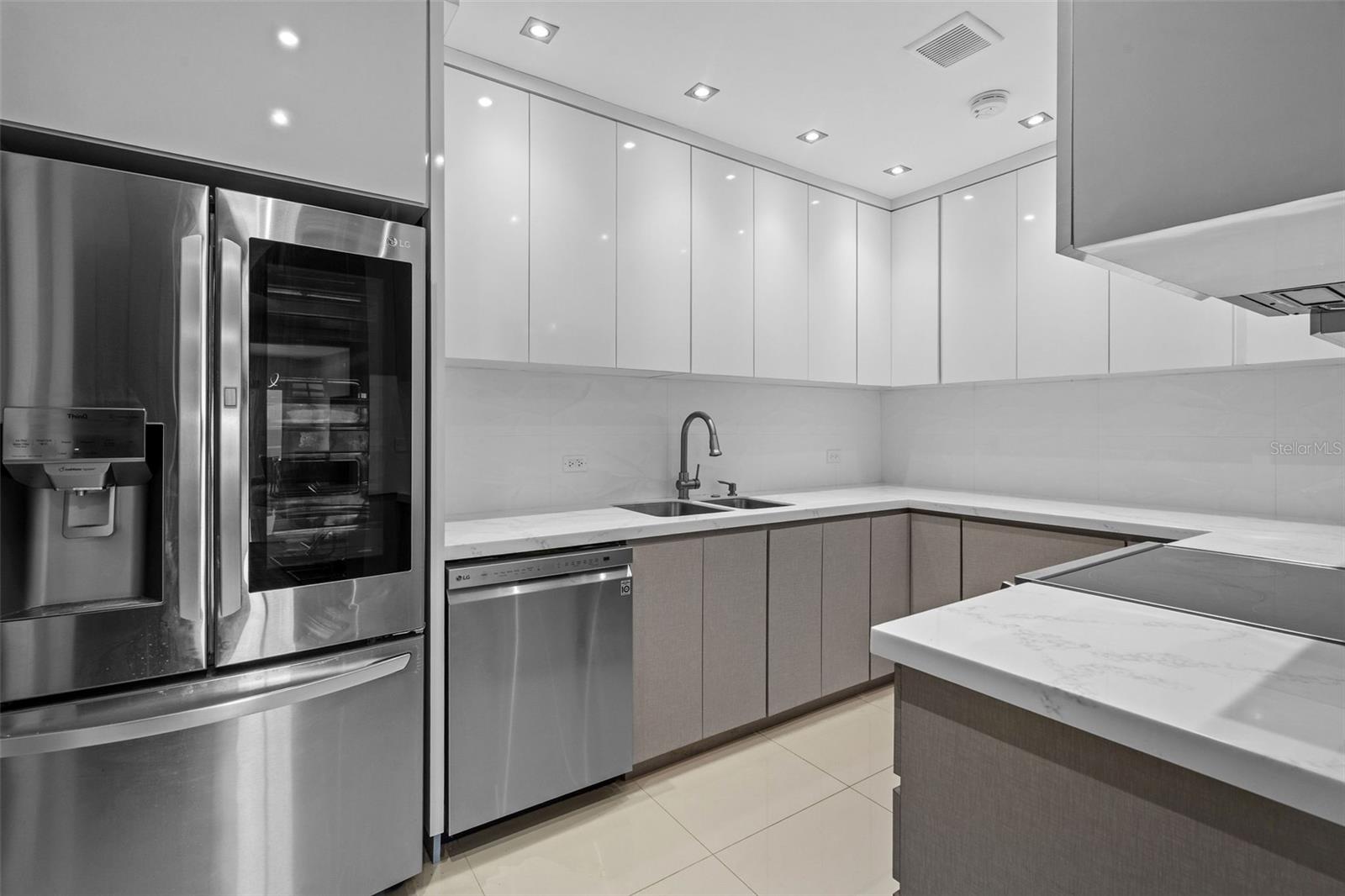 SHELL CASTLE CLUB - Residential