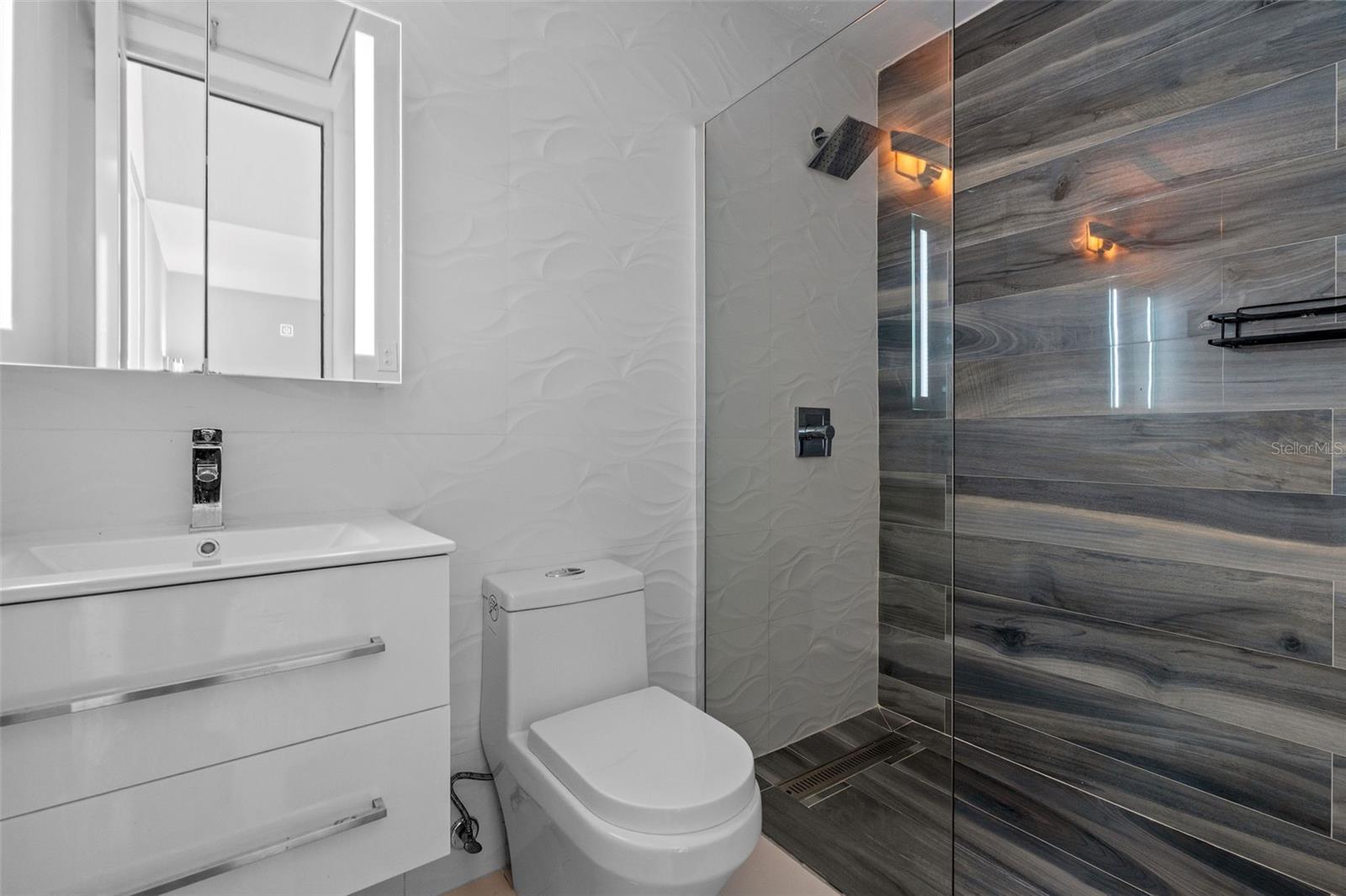 SHELL CASTLE CLUB - Residential