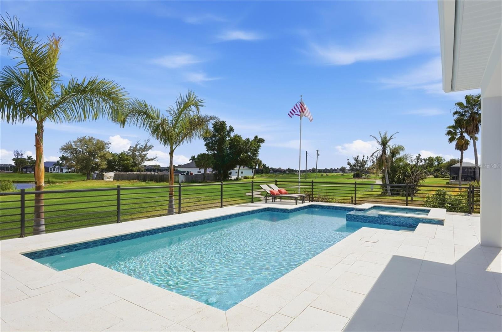 CAPE HAZE WINDWARD - Residential