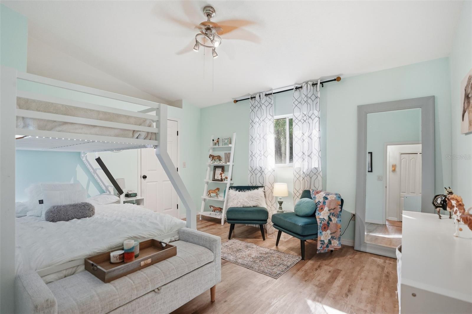 ACREAGE - Residential