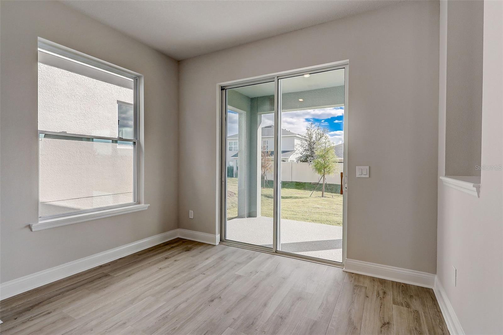 JOHN'S LAKE LANDING - Residential