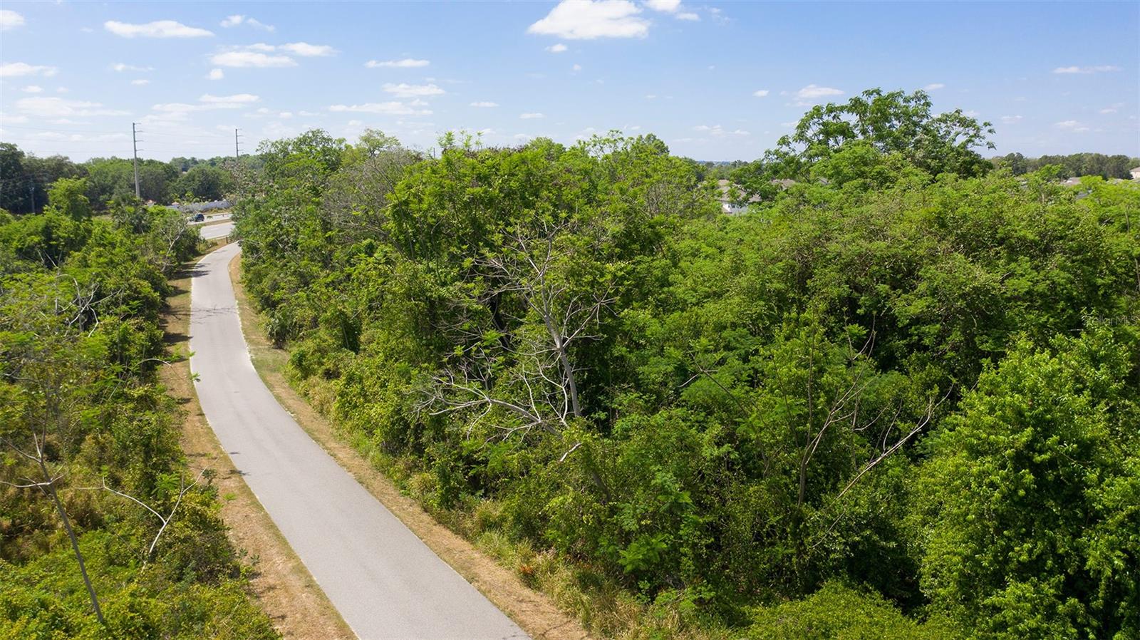 JOHN'S LAKE LANDING - Residential