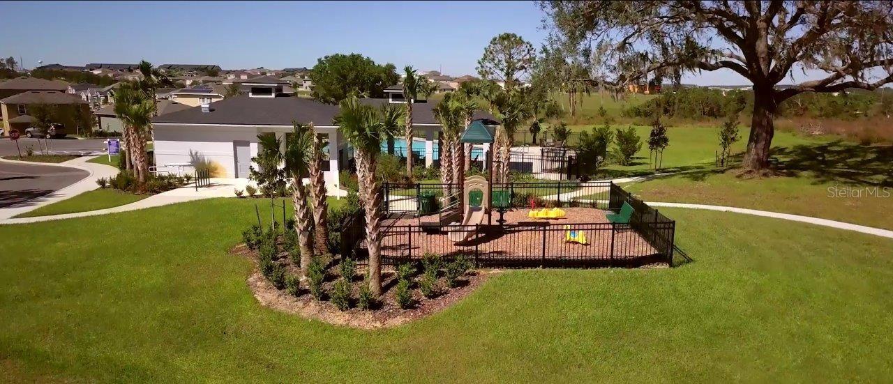 JOHN'S LAKE LANDING - Residential