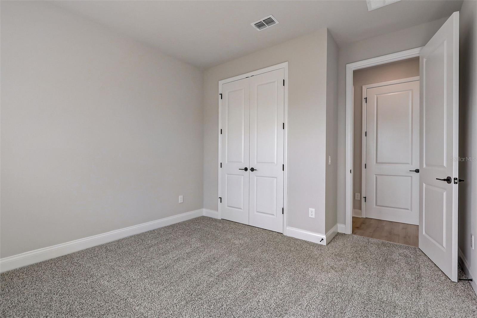 JOHN'S LAKE LANDING - Residential