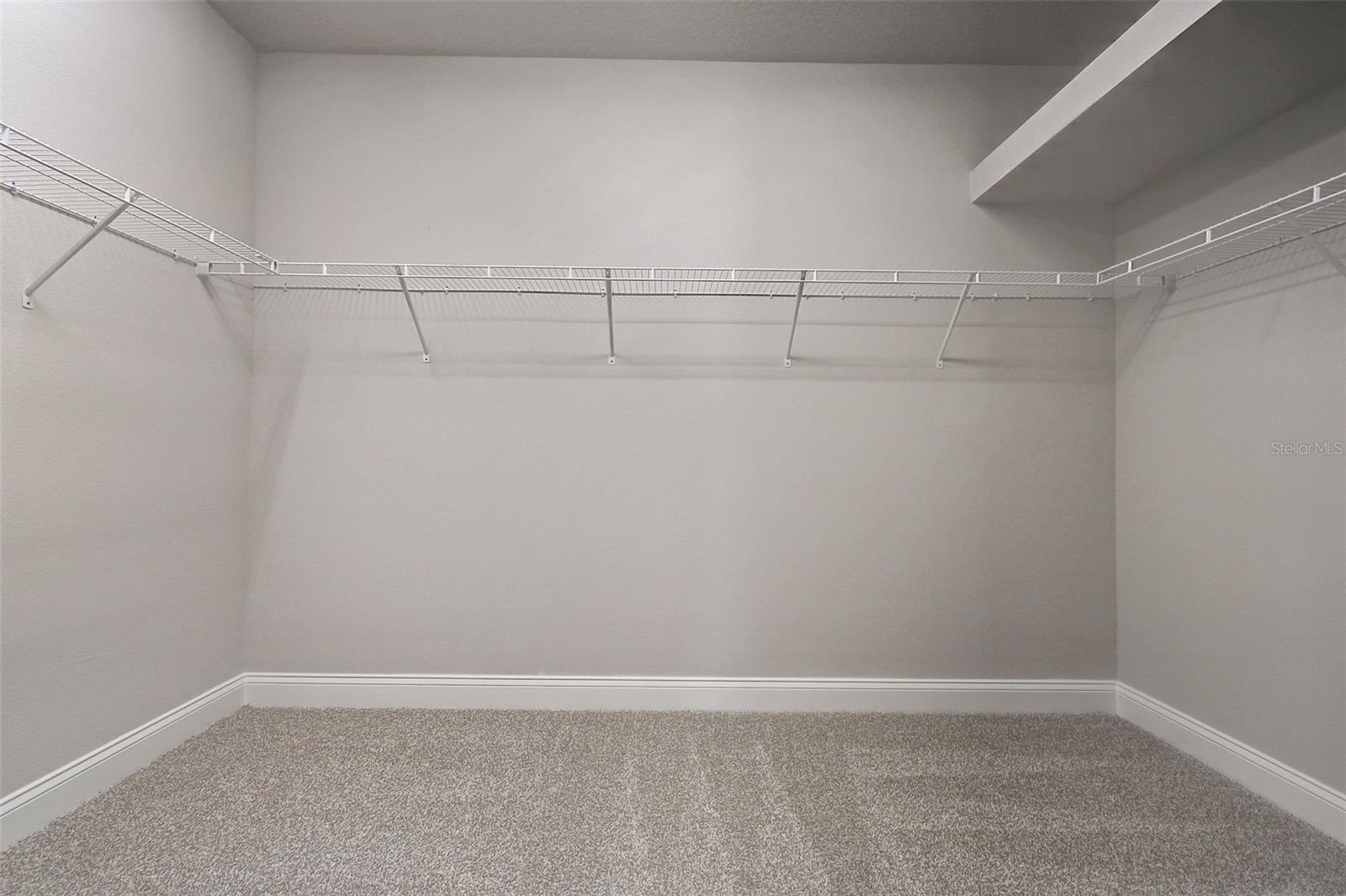 JOHN'S LAKE LANDING - Residential