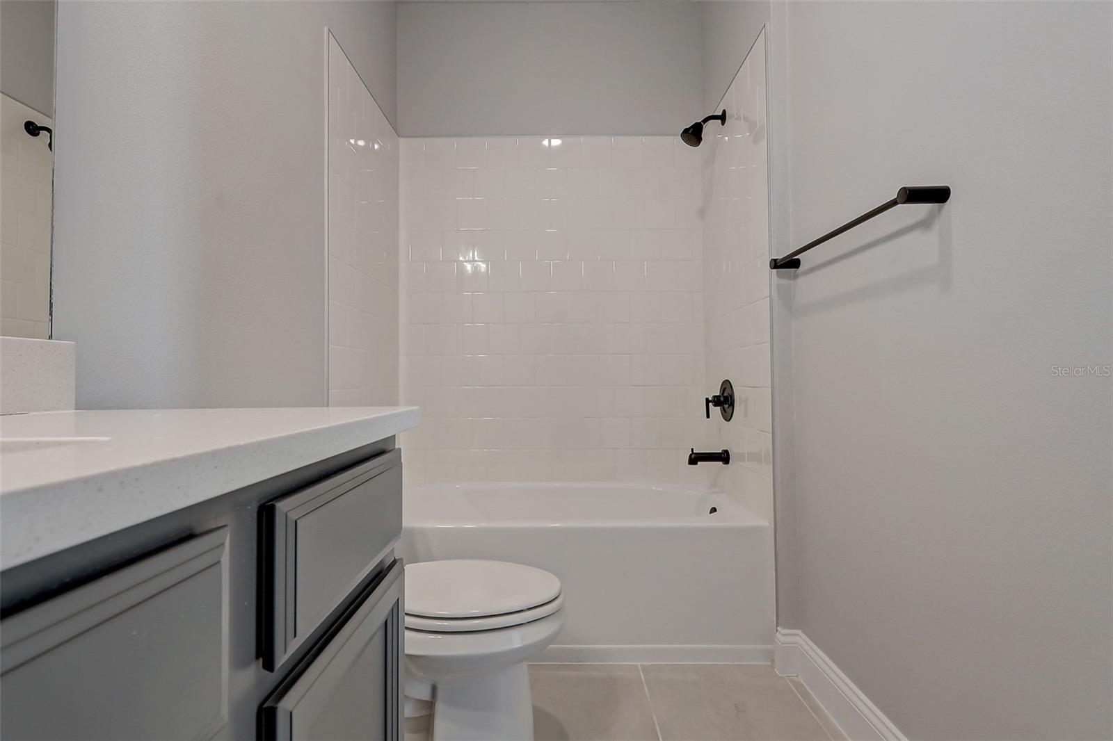 JOHN'S LAKE LANDING - Residential