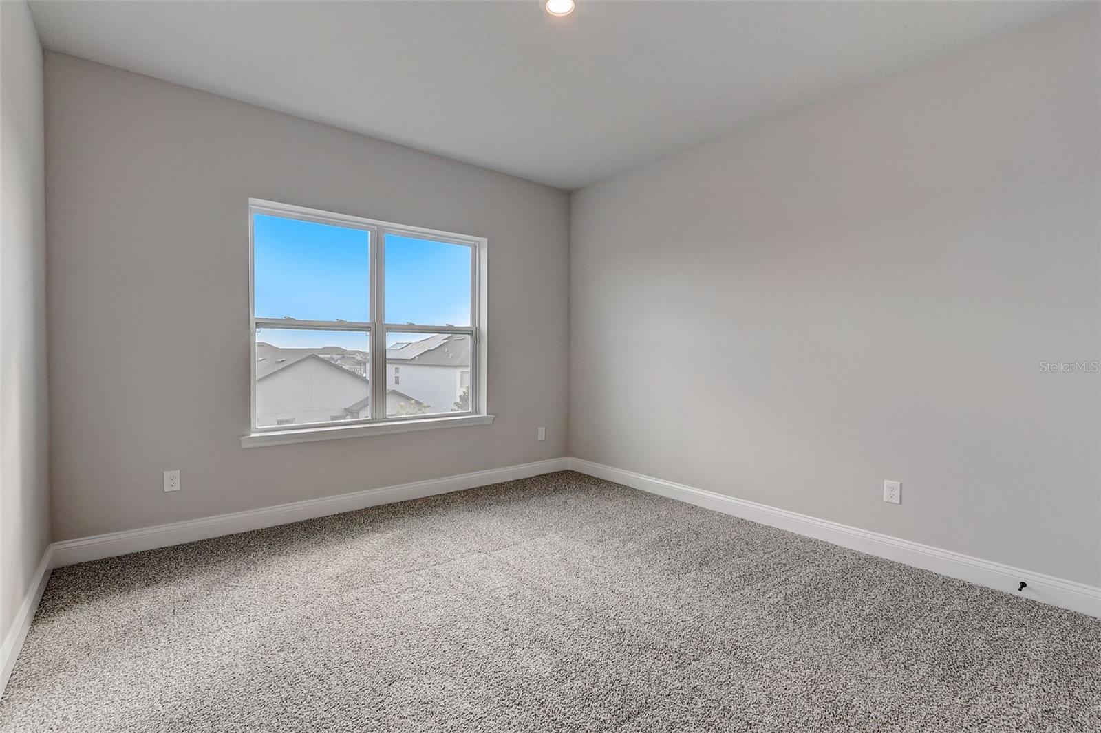 JOHN'S LAKE LANDING - Residential