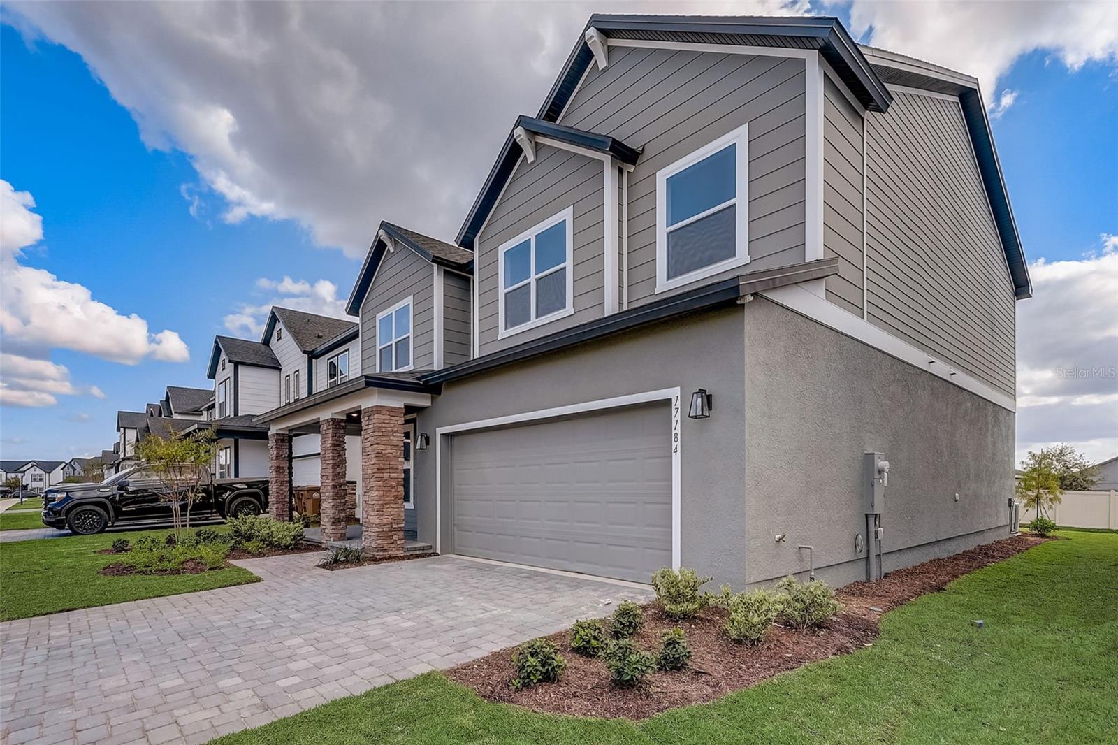 JOHN'S LAKE LANDING - Residential