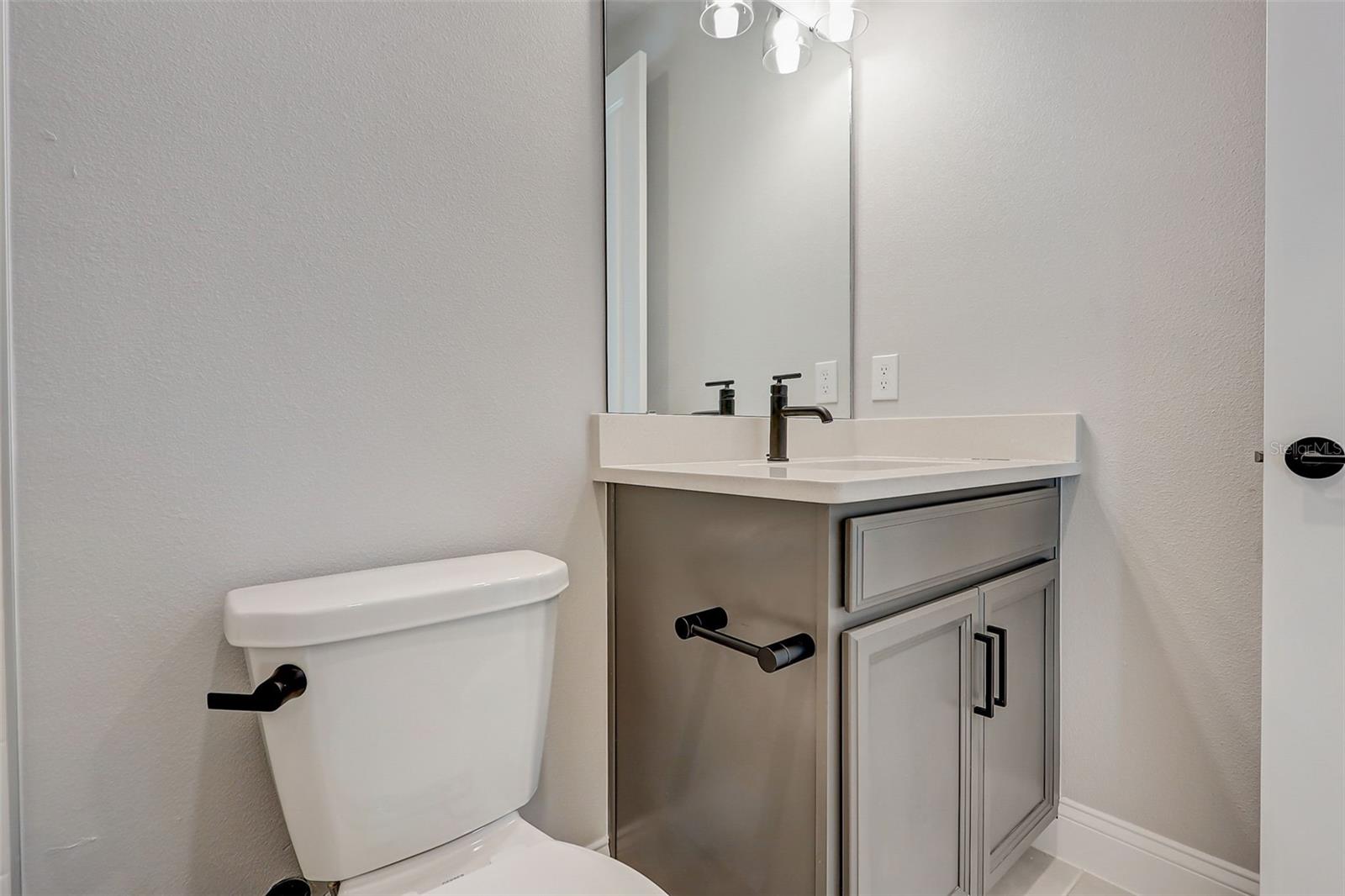 JOHN'S LAKE LANDING - Residential