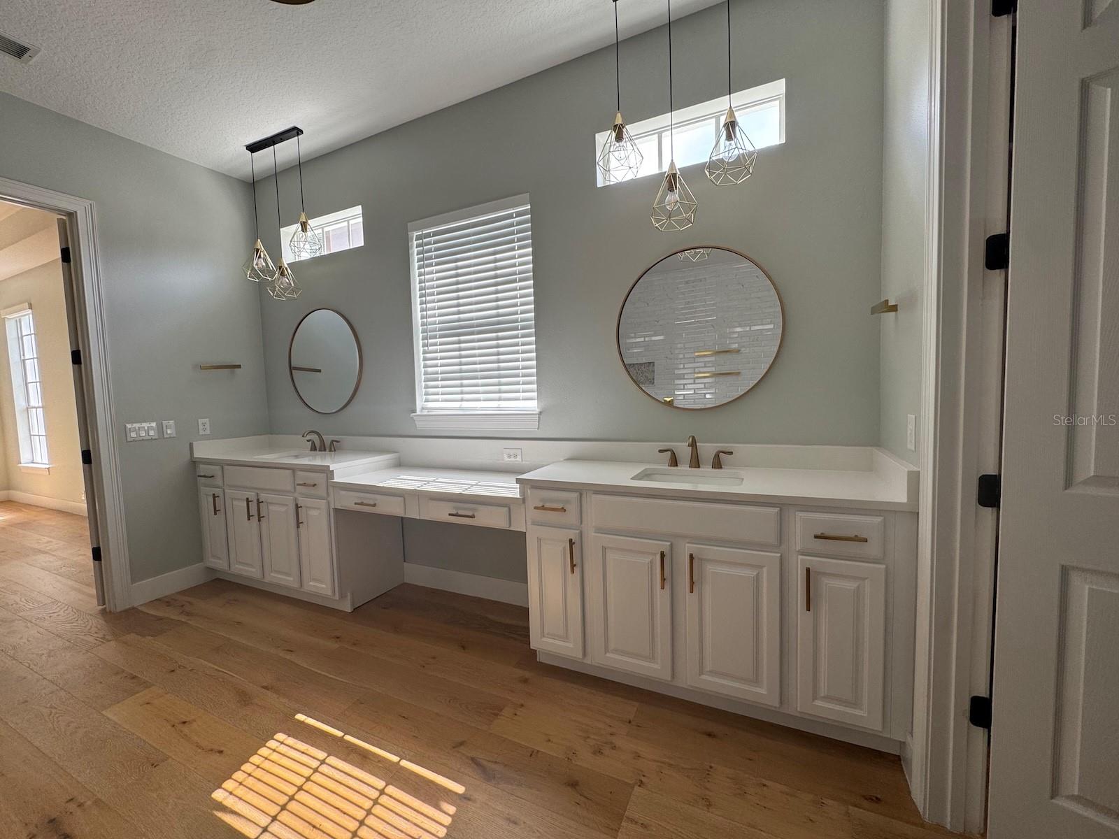 KEENES POINTE - Residential Lease