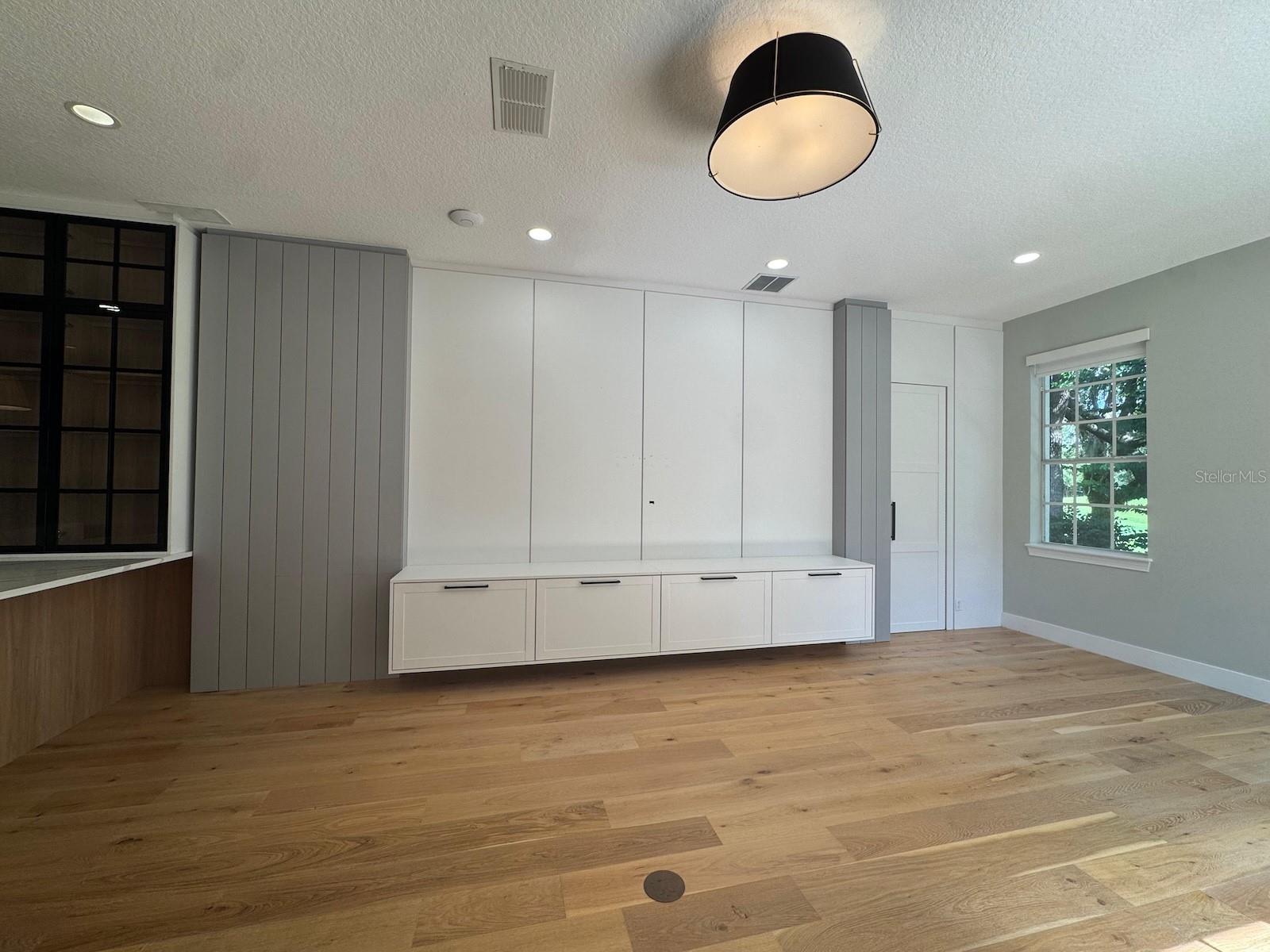 KEENES POINTE - Residential Lease