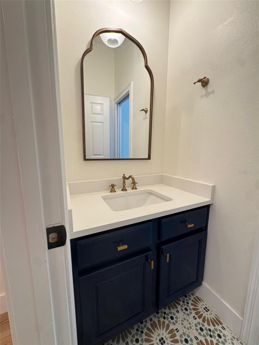 KEENES POINTE - Residential Lease