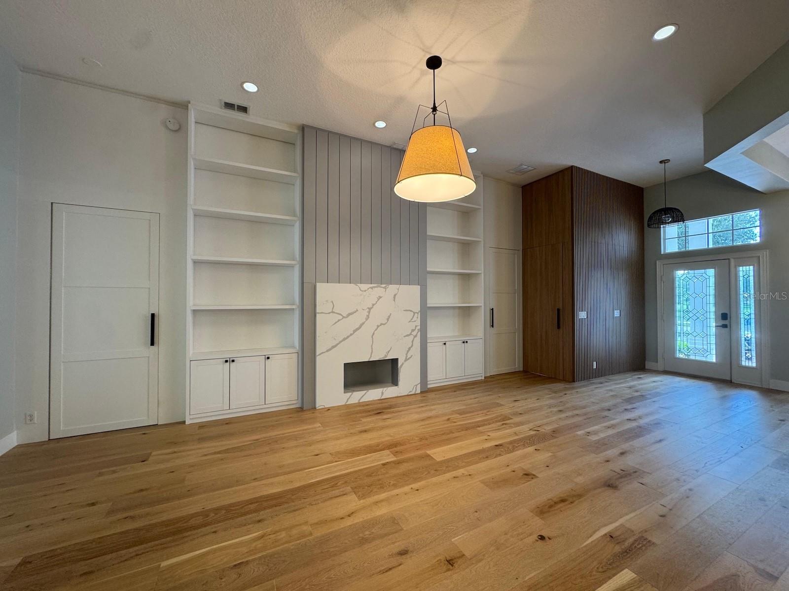 KEENES POINTE - Residential Lease